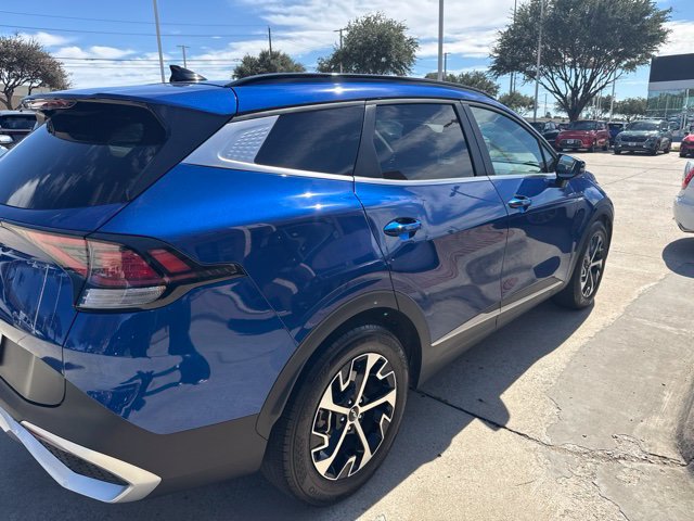 Used 2025 Kia Sportage EX w/ Premium Package FWD image 6