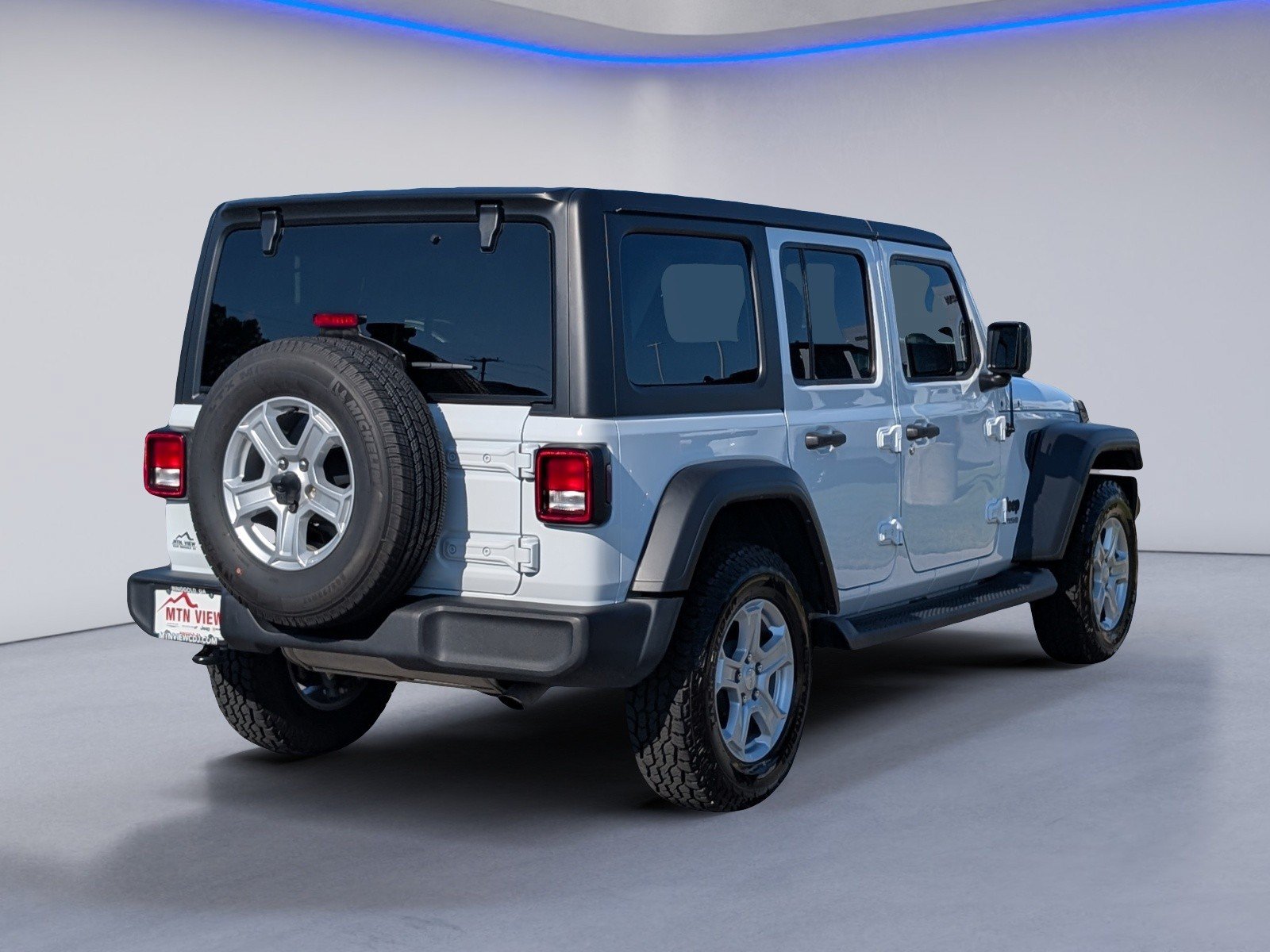 Used 2022 Jeep Wrangler Unlimited Sport AWD/4WD image 9