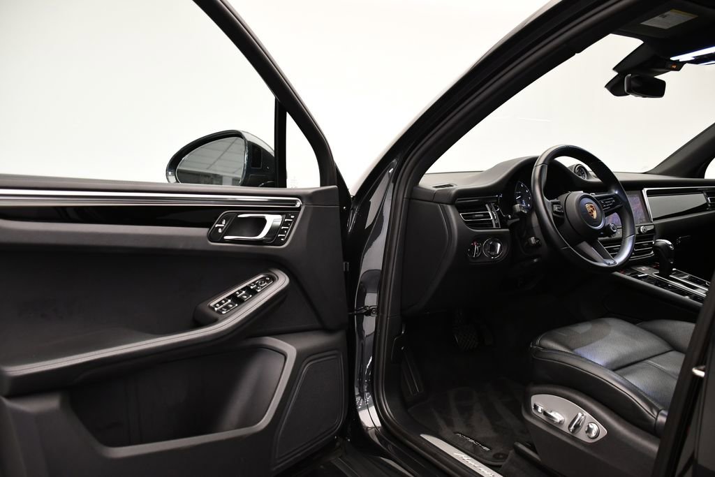 Used 2024 Porsche Macan S image 41