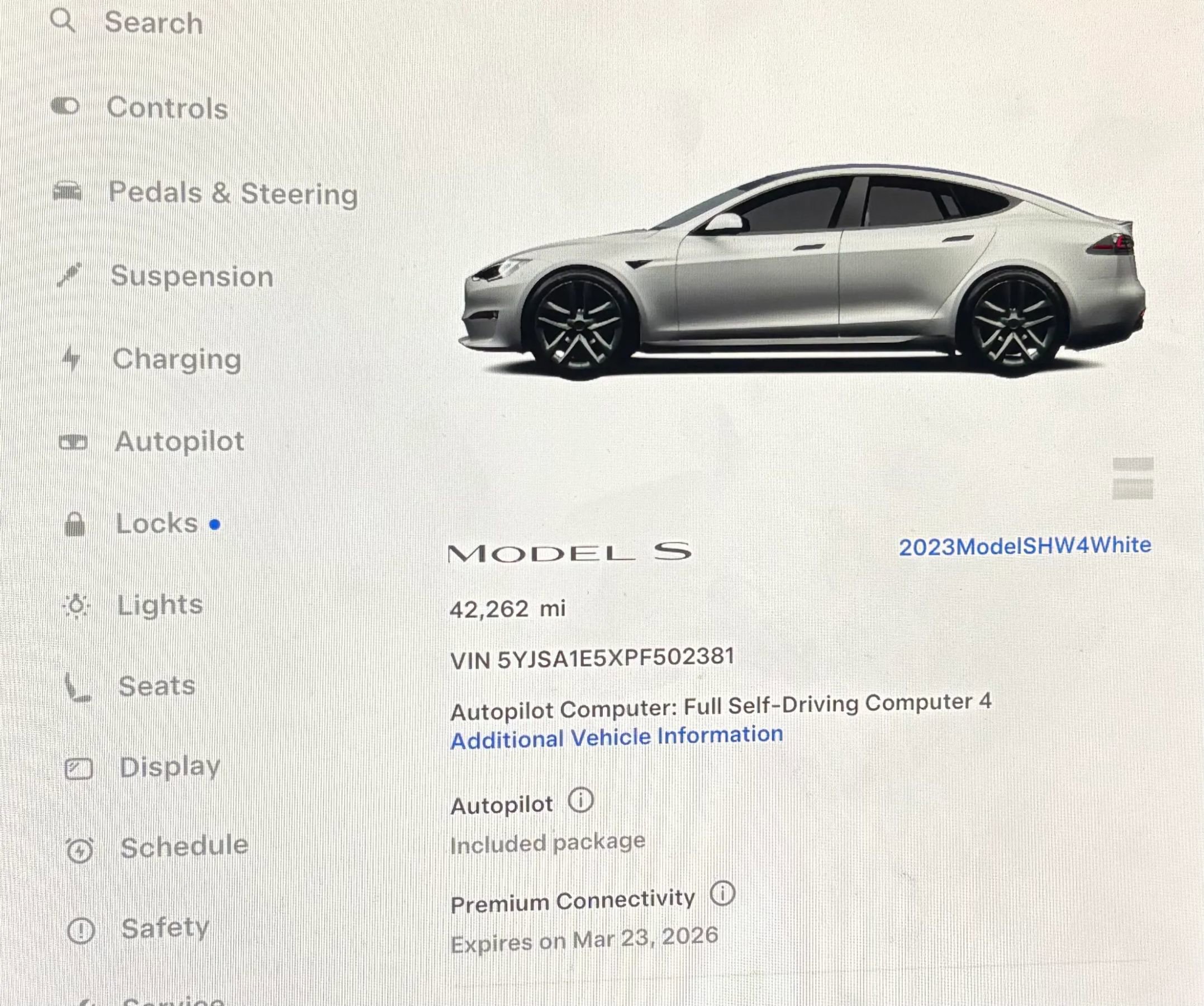 Used 2023 Tesla Model S Standard Range image 13