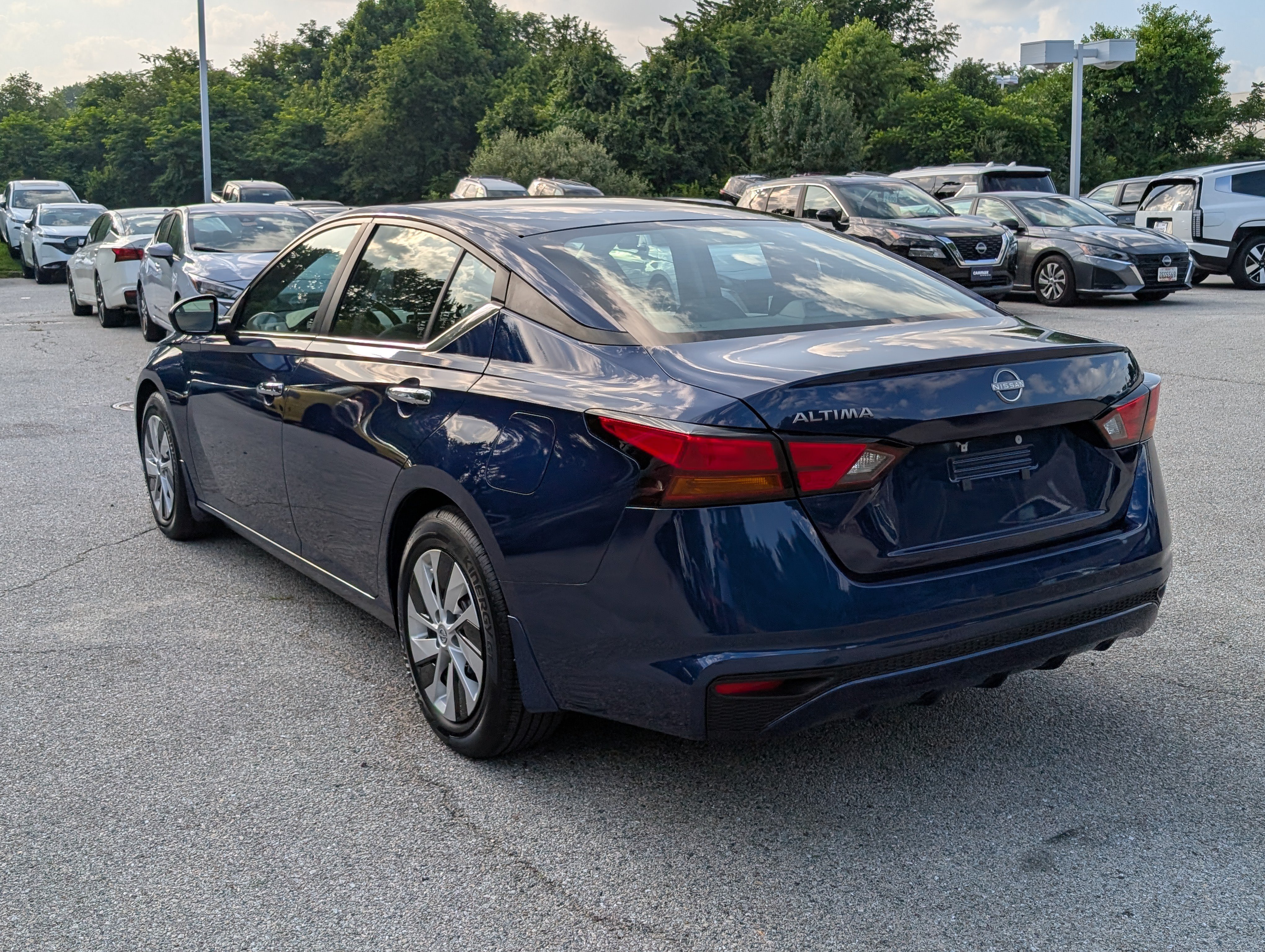 Used 2024 Nissan Altima 2.5 S FWD image 5