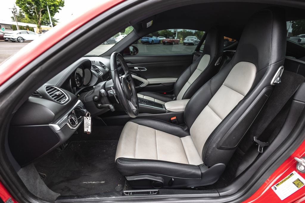Used 2019 Porsche 718 Cayman RWD image 20