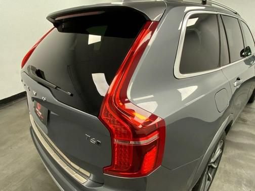 Used 2017 Volvo XC90 T6 Momentum w/ Vision Package AWD/4WD image 14
