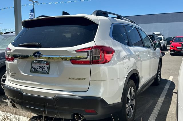 Used 2023 Subaru Ascent Premium w/ Convenience Package AWD/4WD image 5
