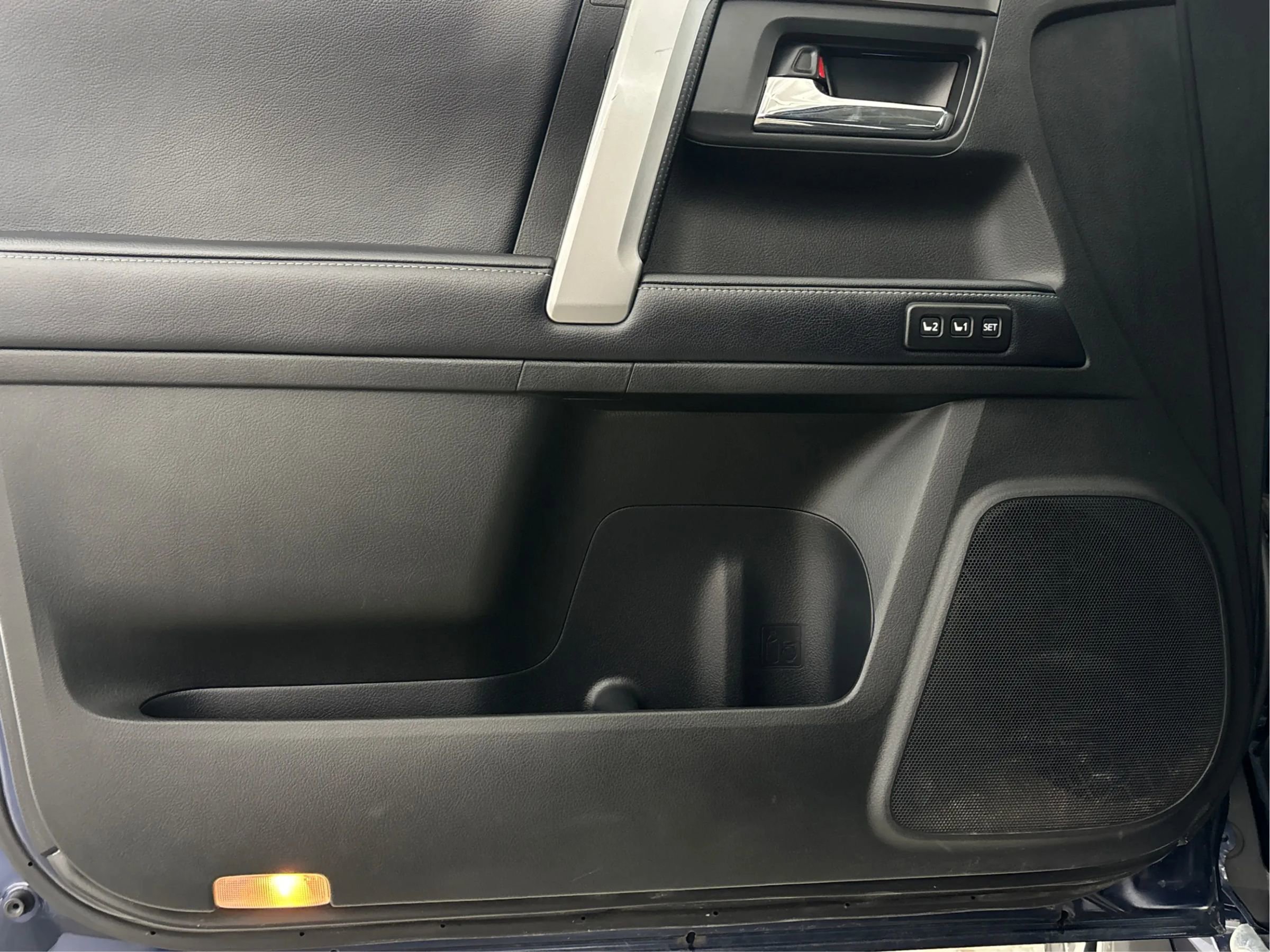 Used 2018 Toyota 4Runner Limited image 26