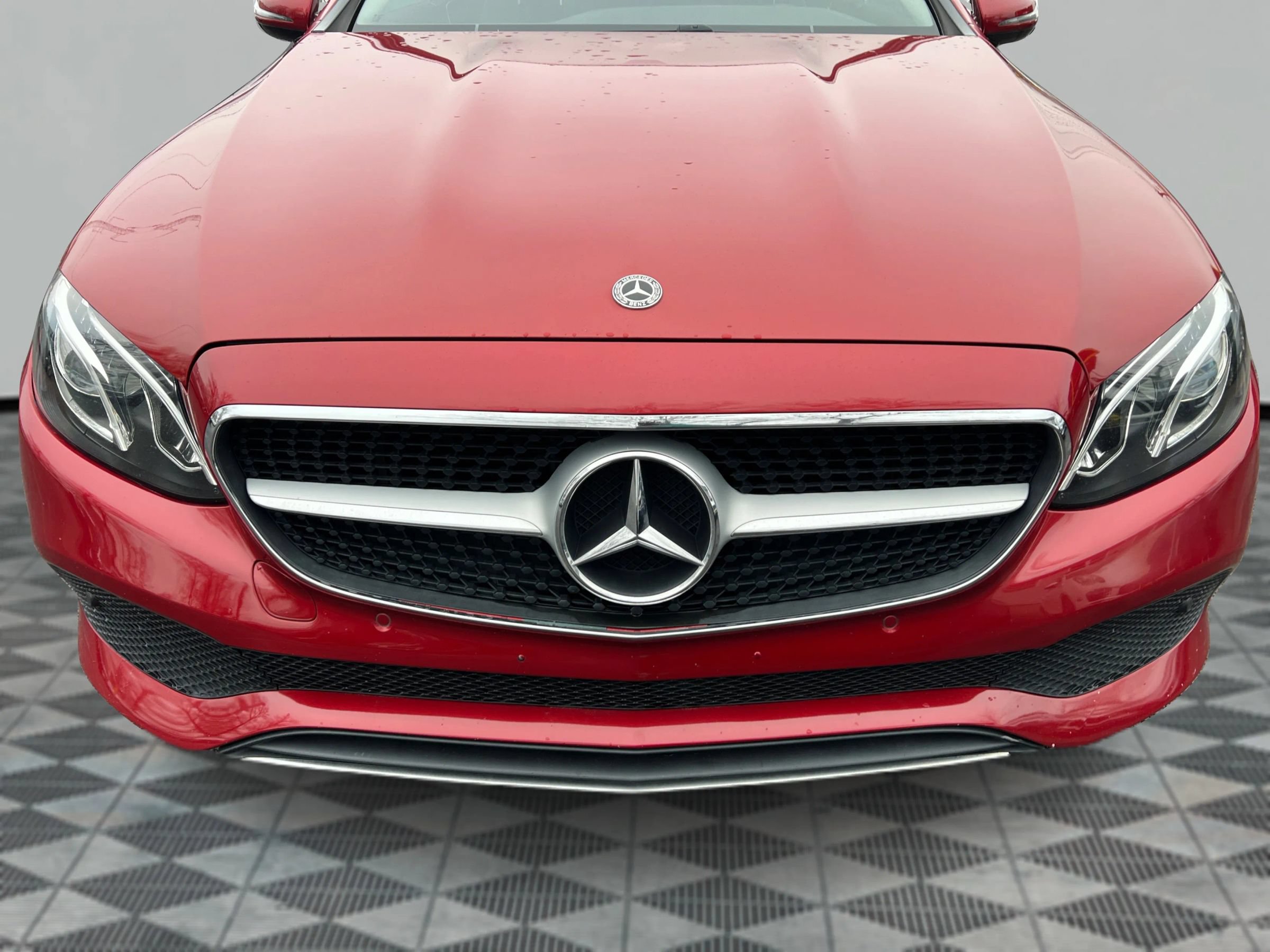 Used 2018 Mercedes-Benz E 400 4MATIC Coupe w/ Premium 1 Package image 18