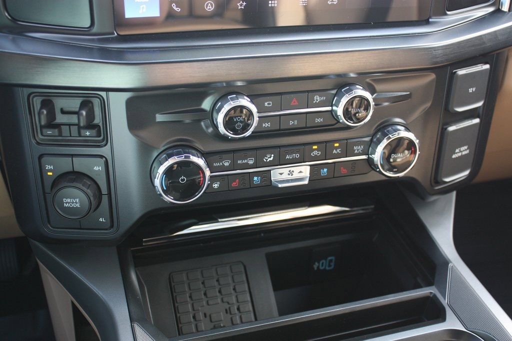 New 2026 Ford F350 Lariat w/ Snow Plow Prep Package image 28