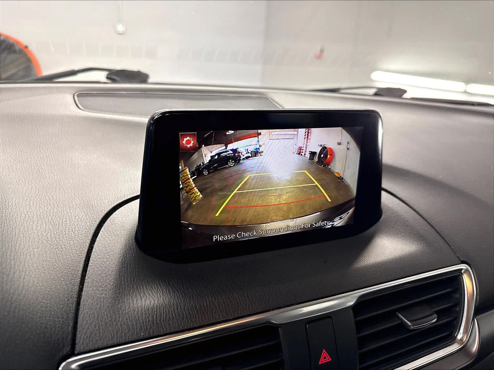 Used 2017 MAZDA MAZDA3 Grand Touring FWD image 22