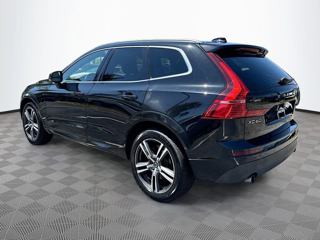 Used 2018 Volvo XC60 T6 Momentum w/ Vision Package AWD/4WD image 8