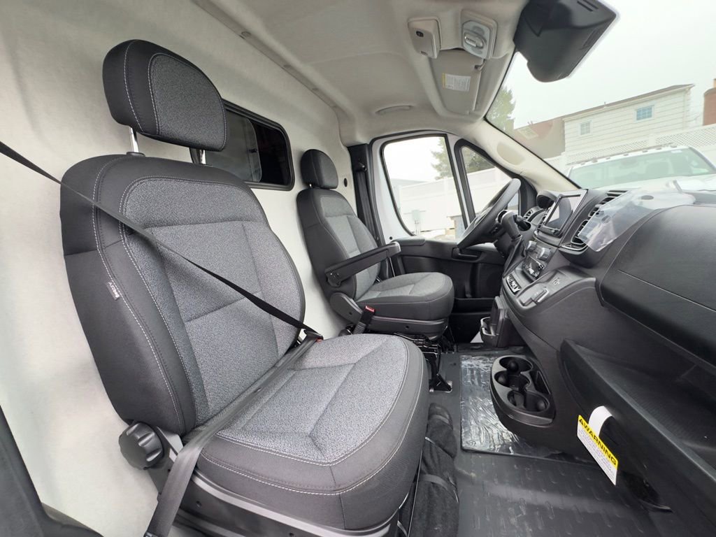 Used 2025 RAM ProMaster 2500 FWD image 24