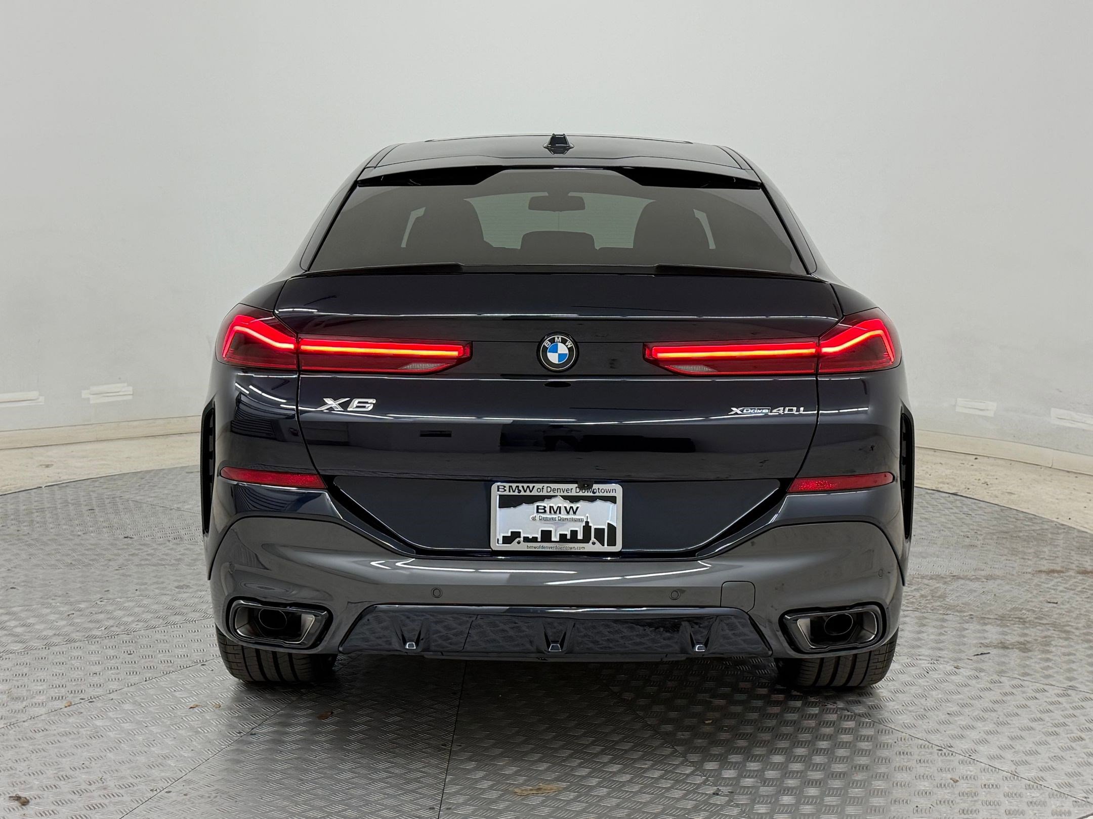 New 2026 BMW X6 xDrive40i w/ Climate Comfort Package image 10