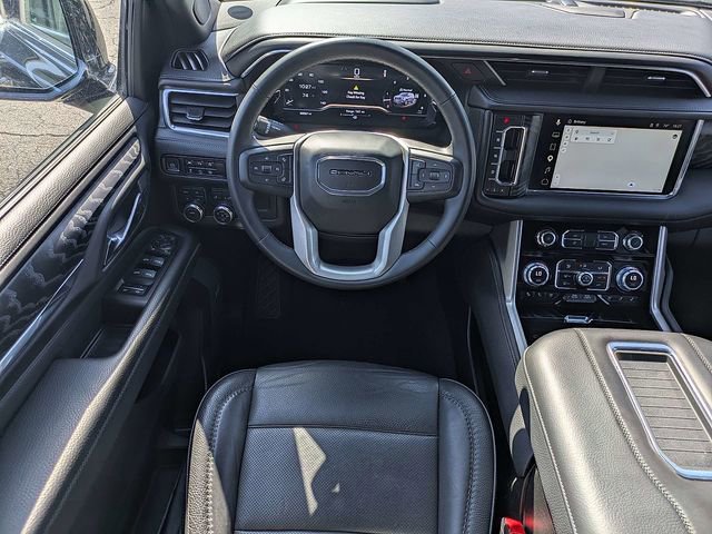 Used 2023 GMC Yukon Denali w/ LPO, Floor Liner Package AWD/4WD image 16