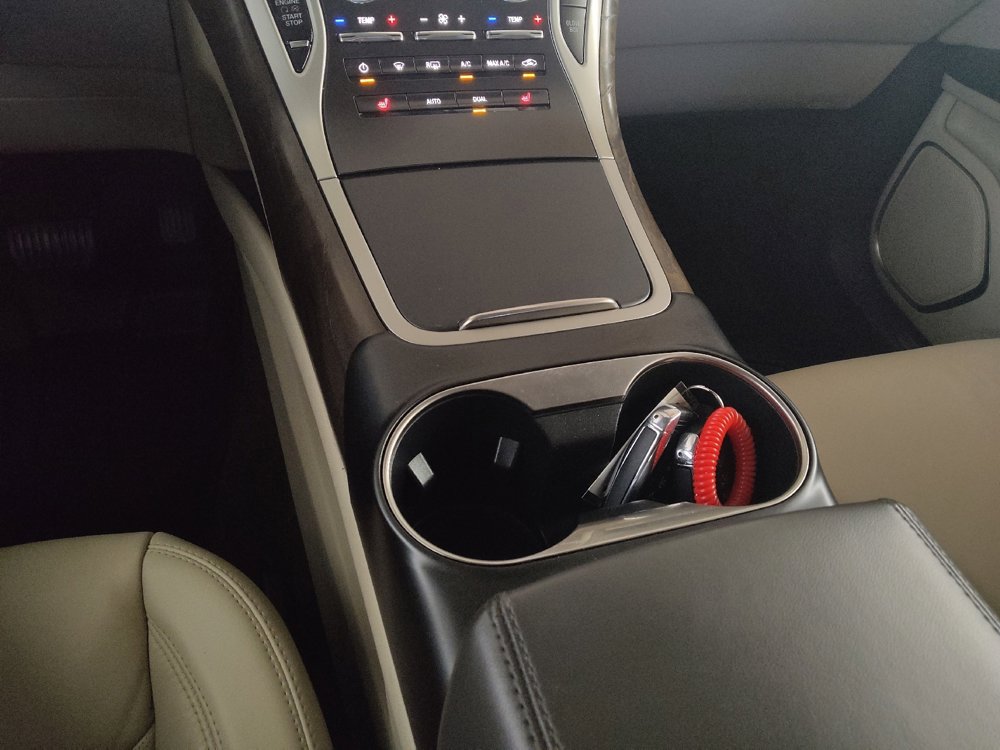 Used 2018 Lincoln MKX Select w/ Select Plus Package image 26