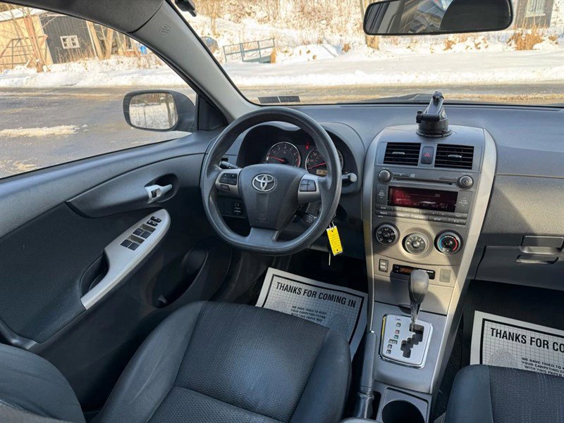 Used 2011 Toyota Corolla S image 21