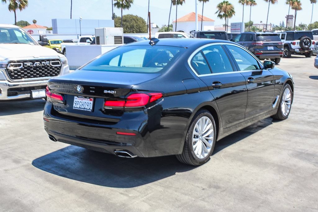 Used 2021 BMW 540i w/ Premium Package RWD image 9