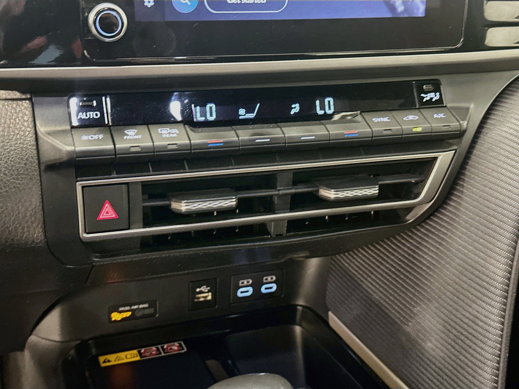Used 2025 Toyota Camry SE FWD image 24