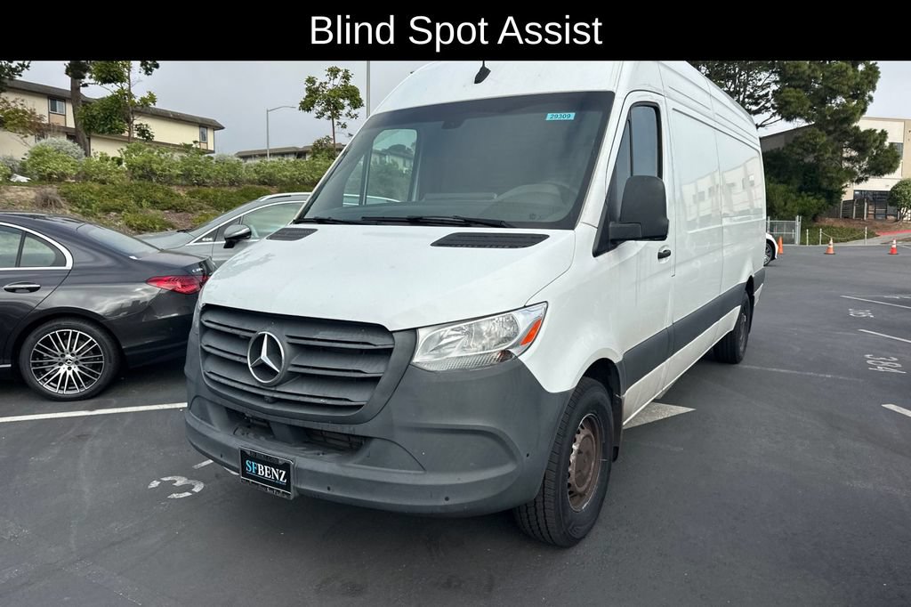 Used 2024 Mercedes-Benz Sprinter 2500 image 2