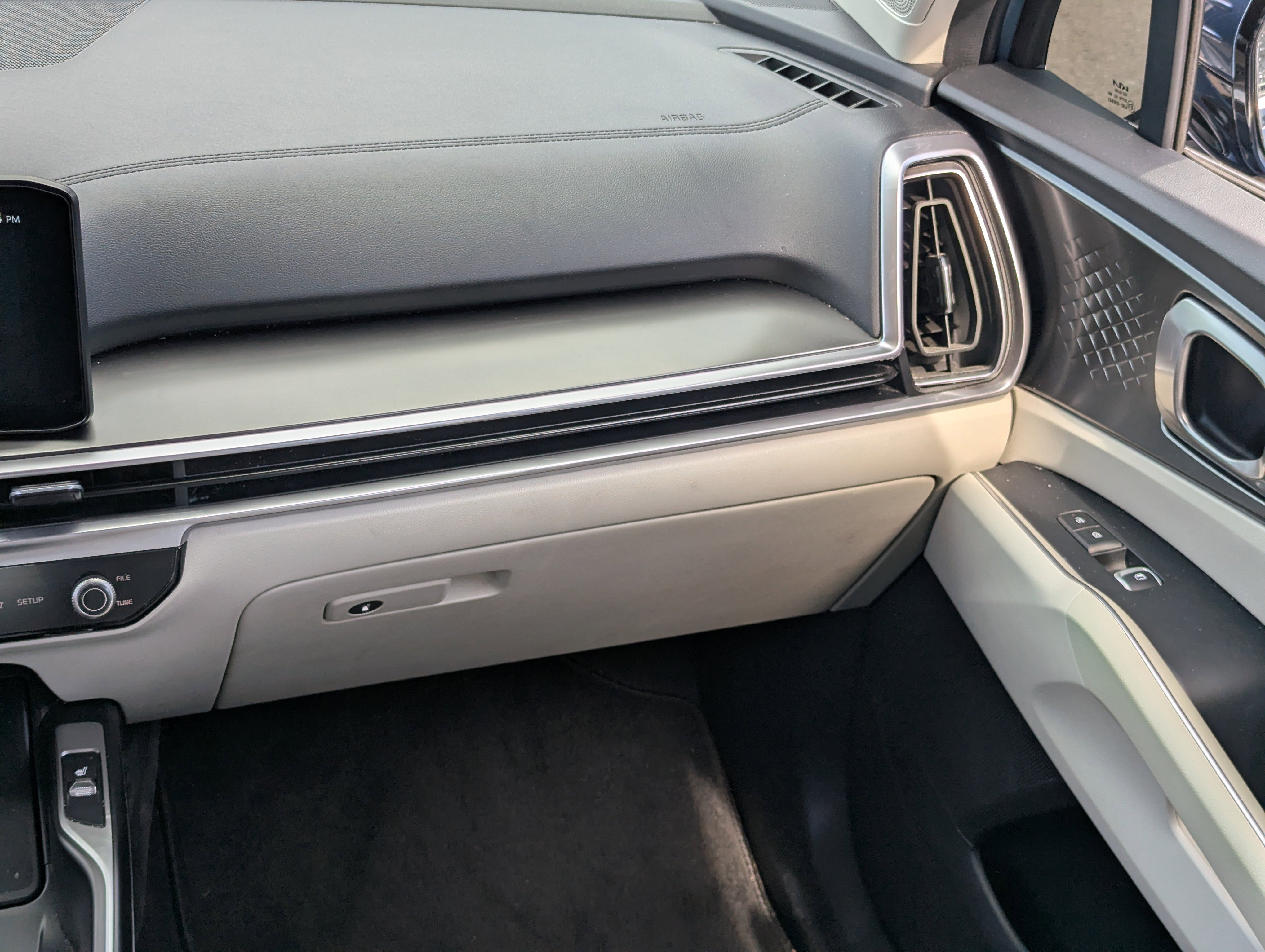 Certified 2025 Kia Sorento EX image 15