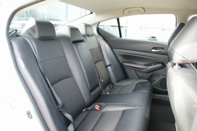 Used 2024 Nissan Altima 2.5 SR image 30