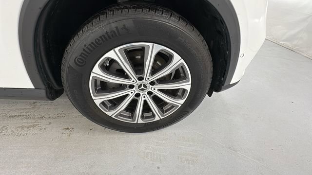 Used 2024 Mercedes-Benz GLC 300 4MATIC image 9