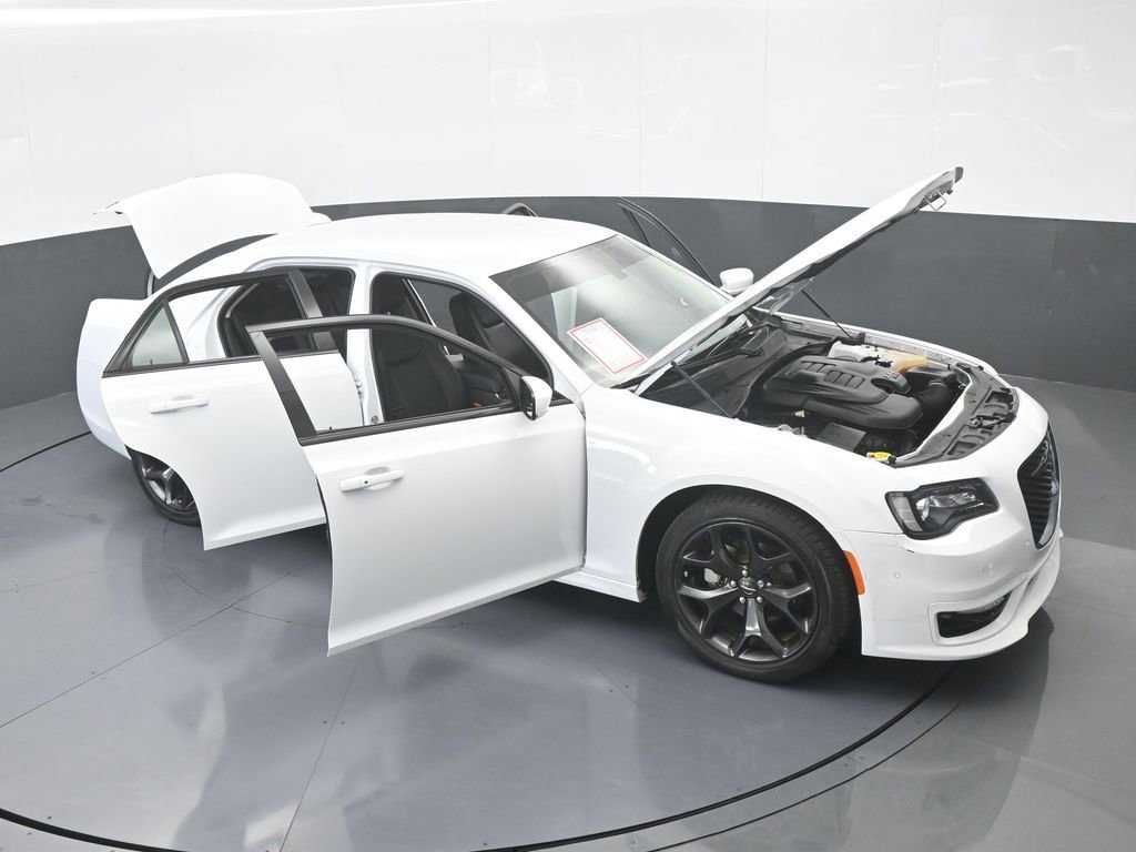 Used 2023 Chrysler 300 Touring L image 66