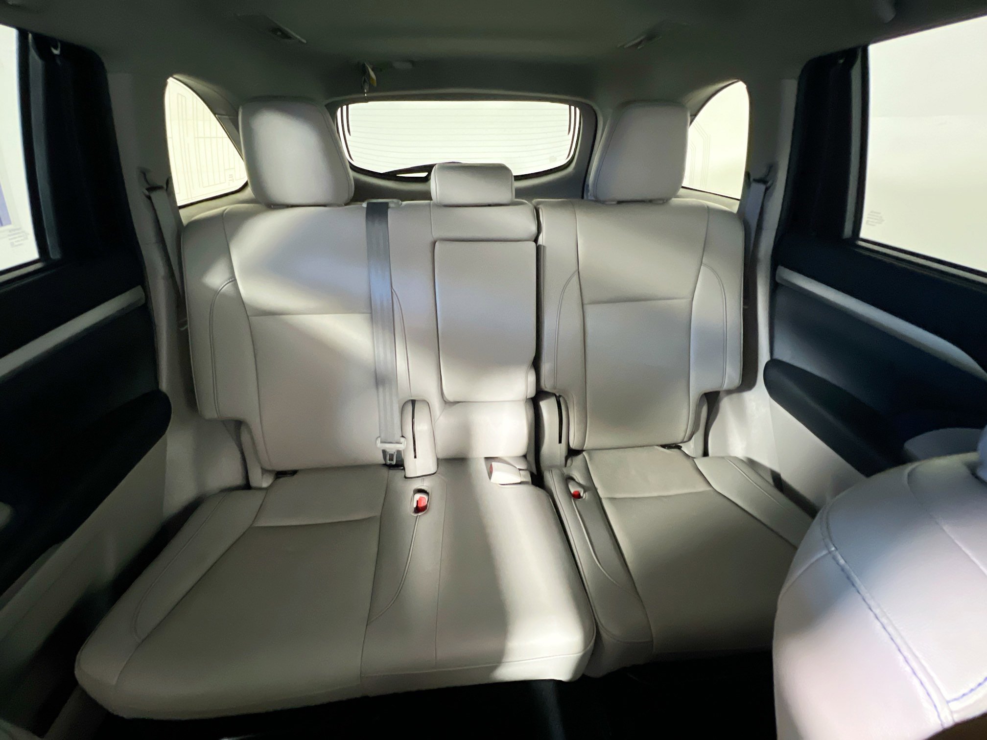 Used 2019 Toyota Highlander XLE image 33