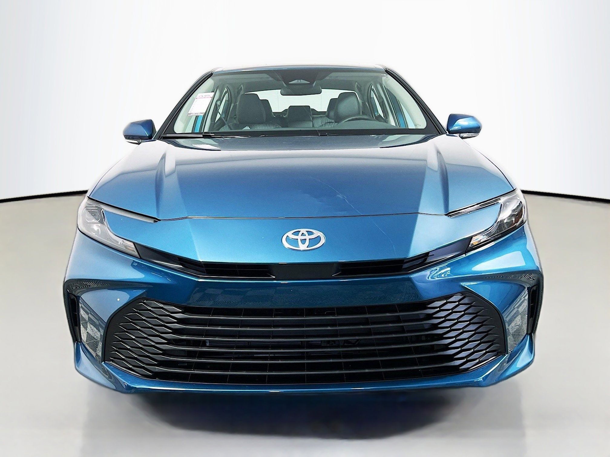 Used 2026 Toyota Camry LE image 11