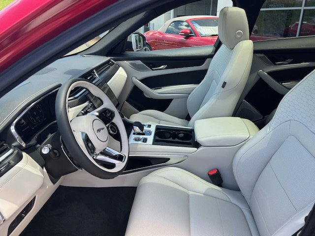 New 2026 Jaguar F-PACE R-Dynamic S image 18