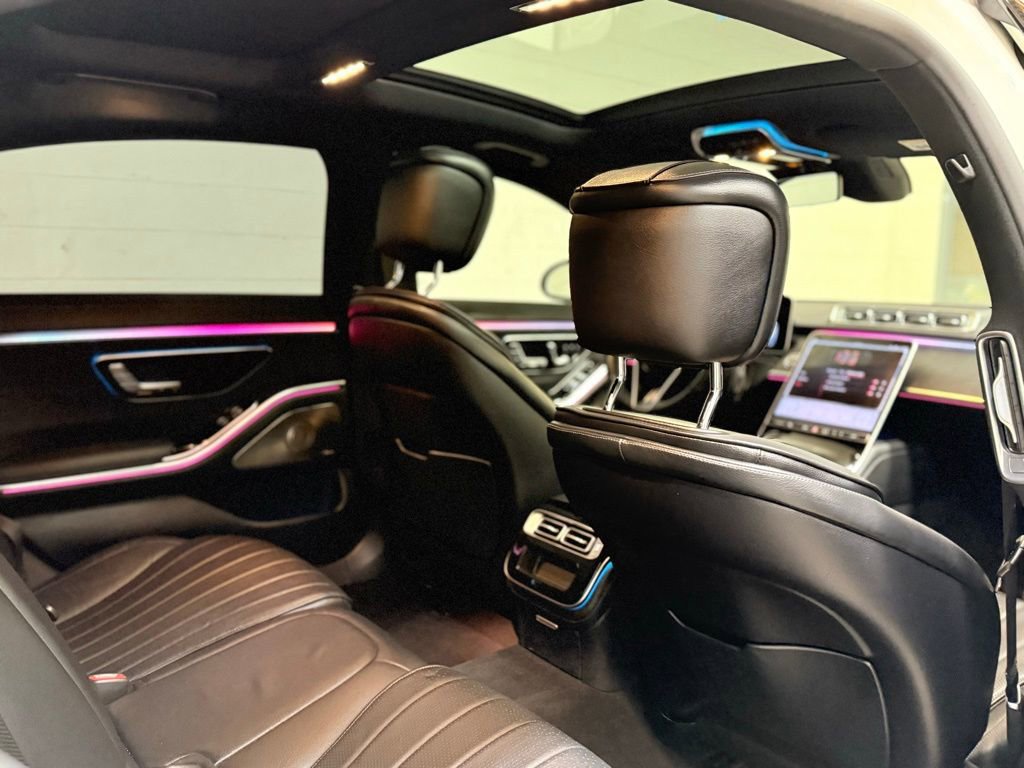 Used 2022 Mercedes-Benz S 500 4MATIC w/ AMG Line Package image 47