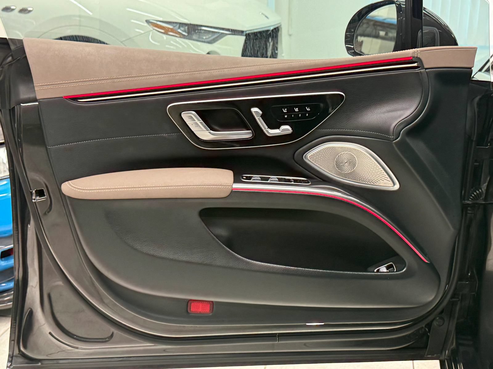 Used 2023 Mercedes-Benz EQS 450+ Sedan image 15