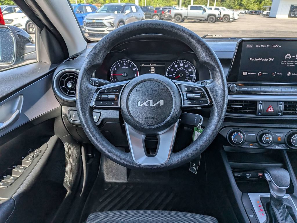Used 2024 Kia Forte LXS FWD image 17