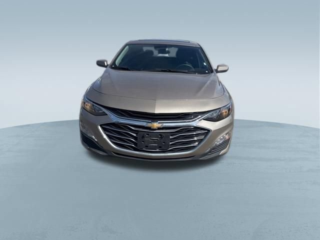 Used 2023 Chevrolet Malibu LT image 2