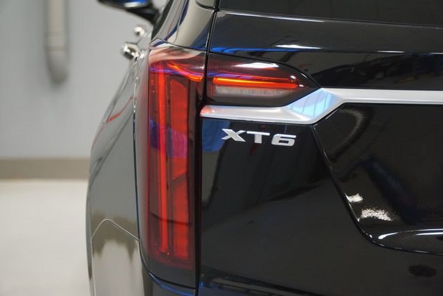 Certified 2024 Cadillac XT6 Luxury w/ LPO, Floor Liner Package AWD/4WD image 4