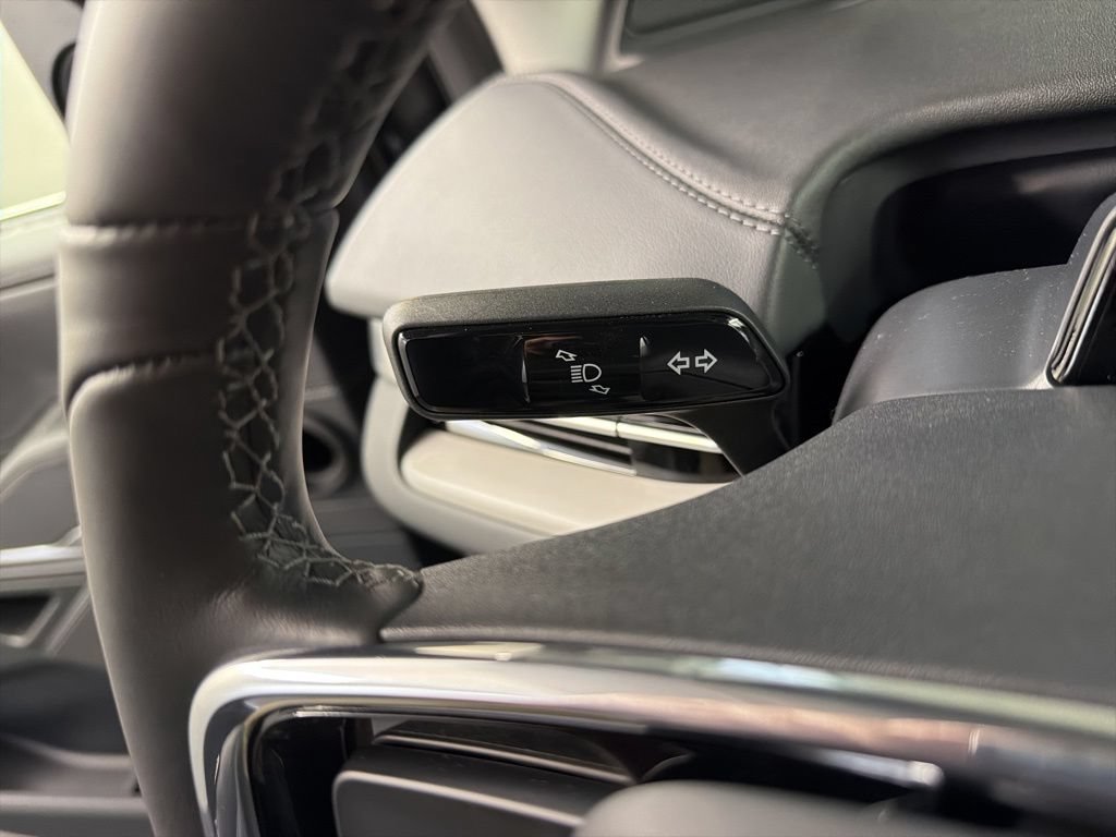 New 2026 Lincoln Navigator Premiere AWD/4WD image 21