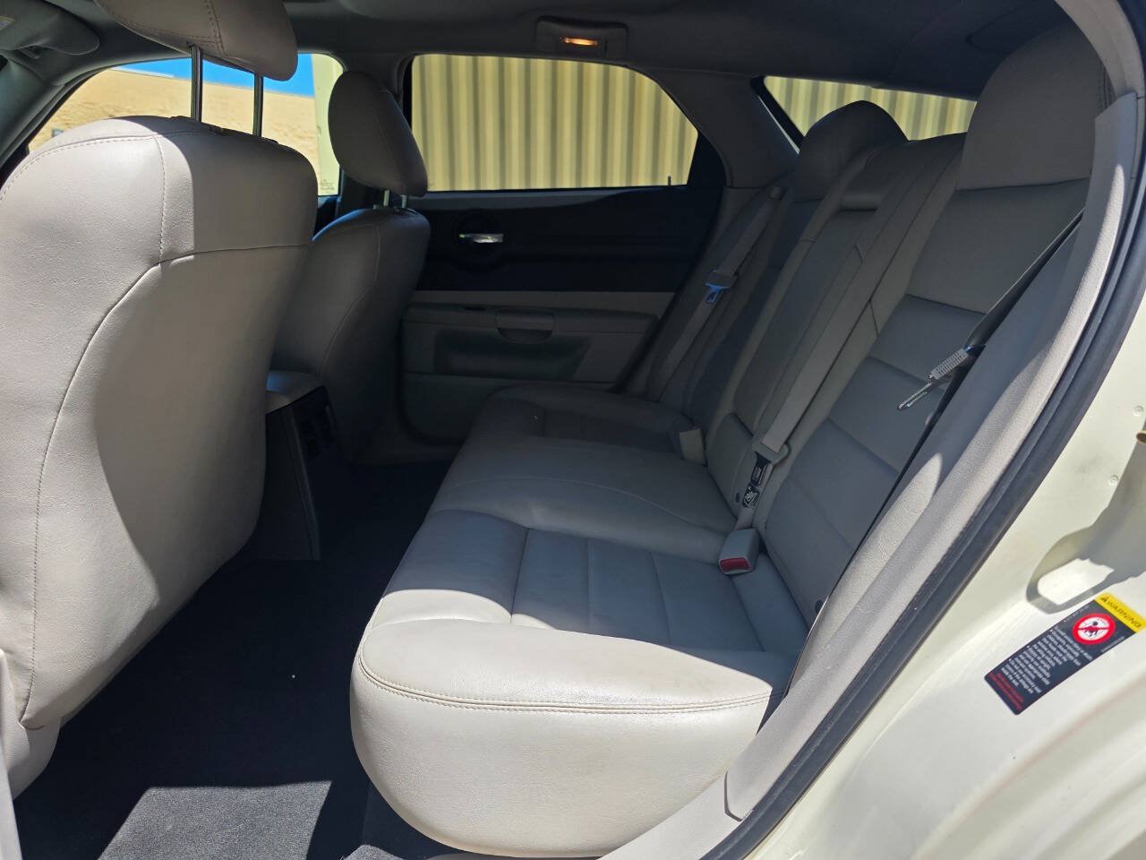 Used 2005 Dodge Magnum R/T w/ Convenience Group II RWD image 26