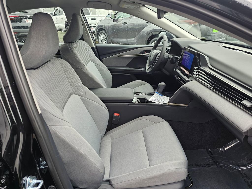 New 2026 Toyota Camry LE image 10