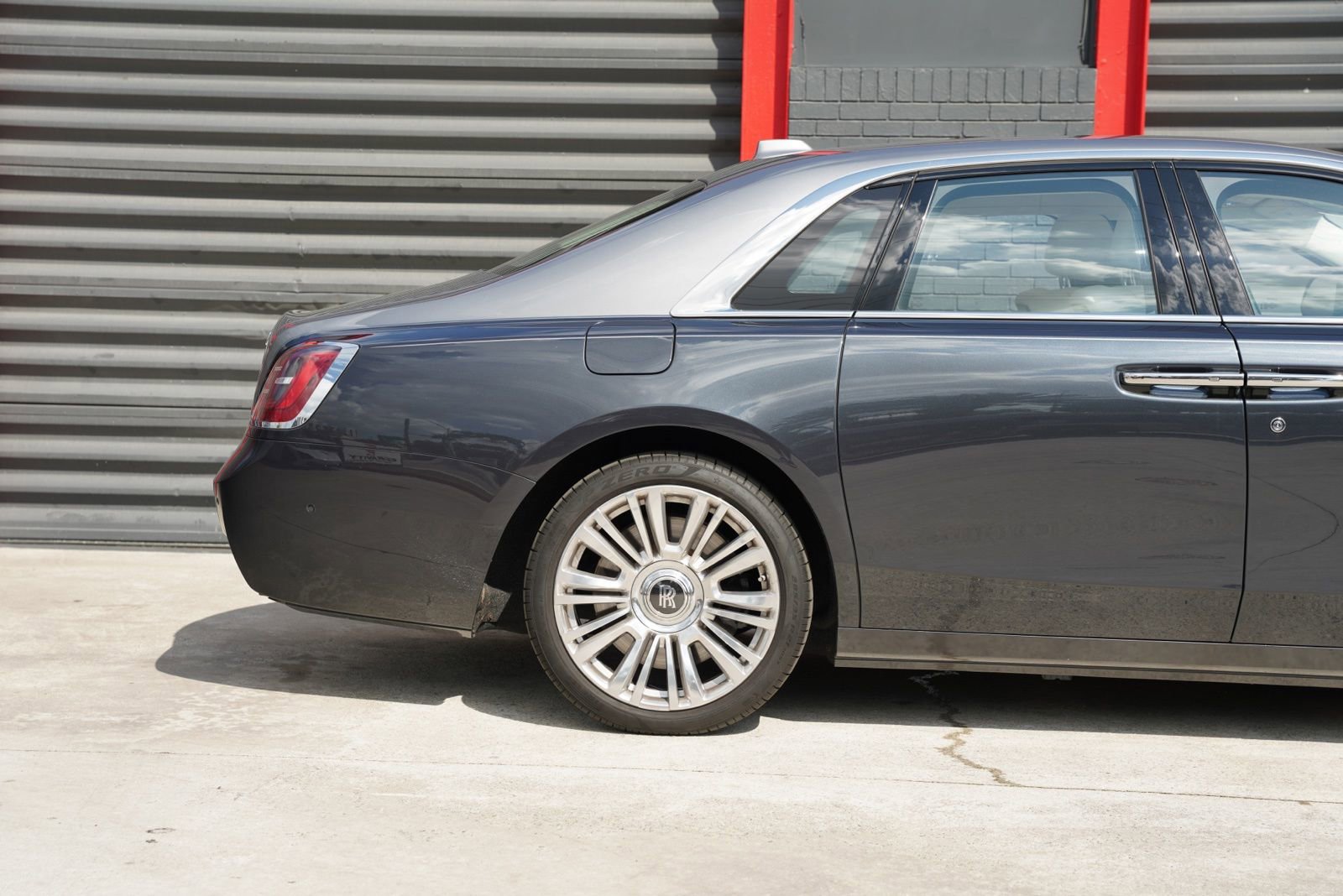Used 2021 Rolls-Royce Ghost image 3