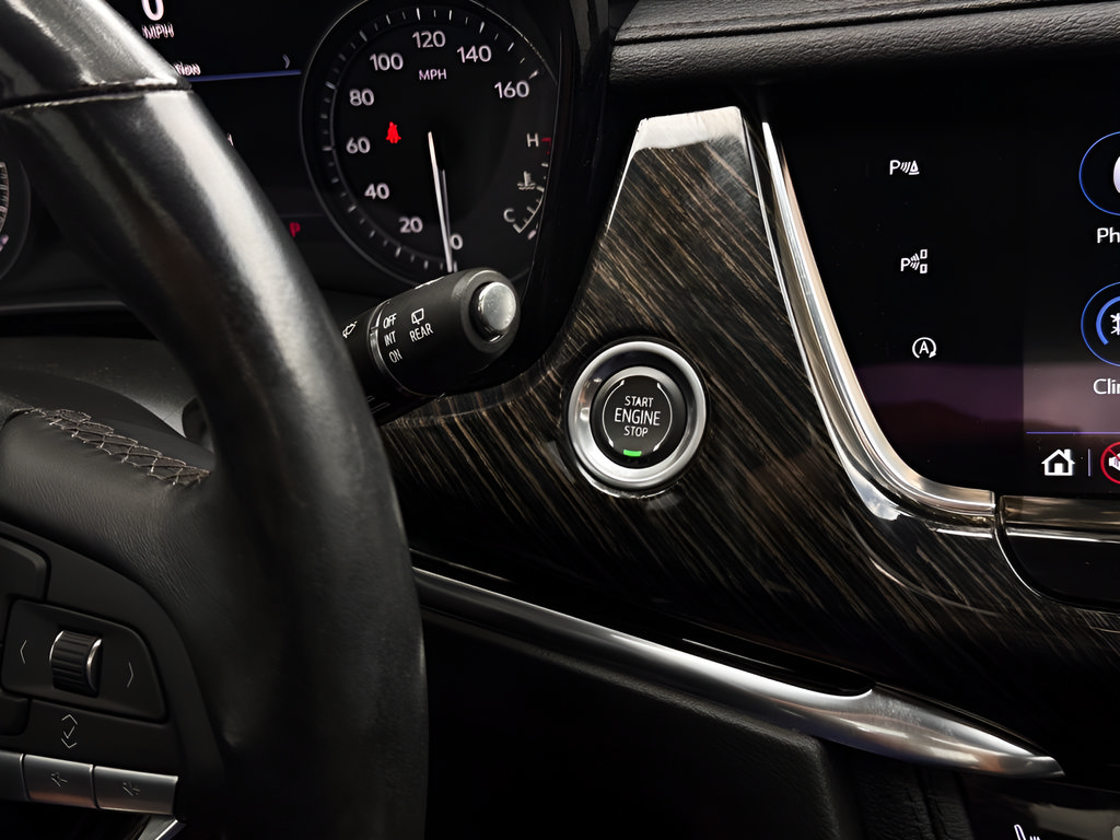 Used 2022 Cadillac XT6 Premium Luxury w/ Technology Package FWD image 13