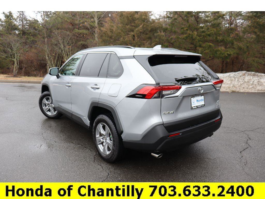 Used 2025 Toyota RAV4 XLE image 5
