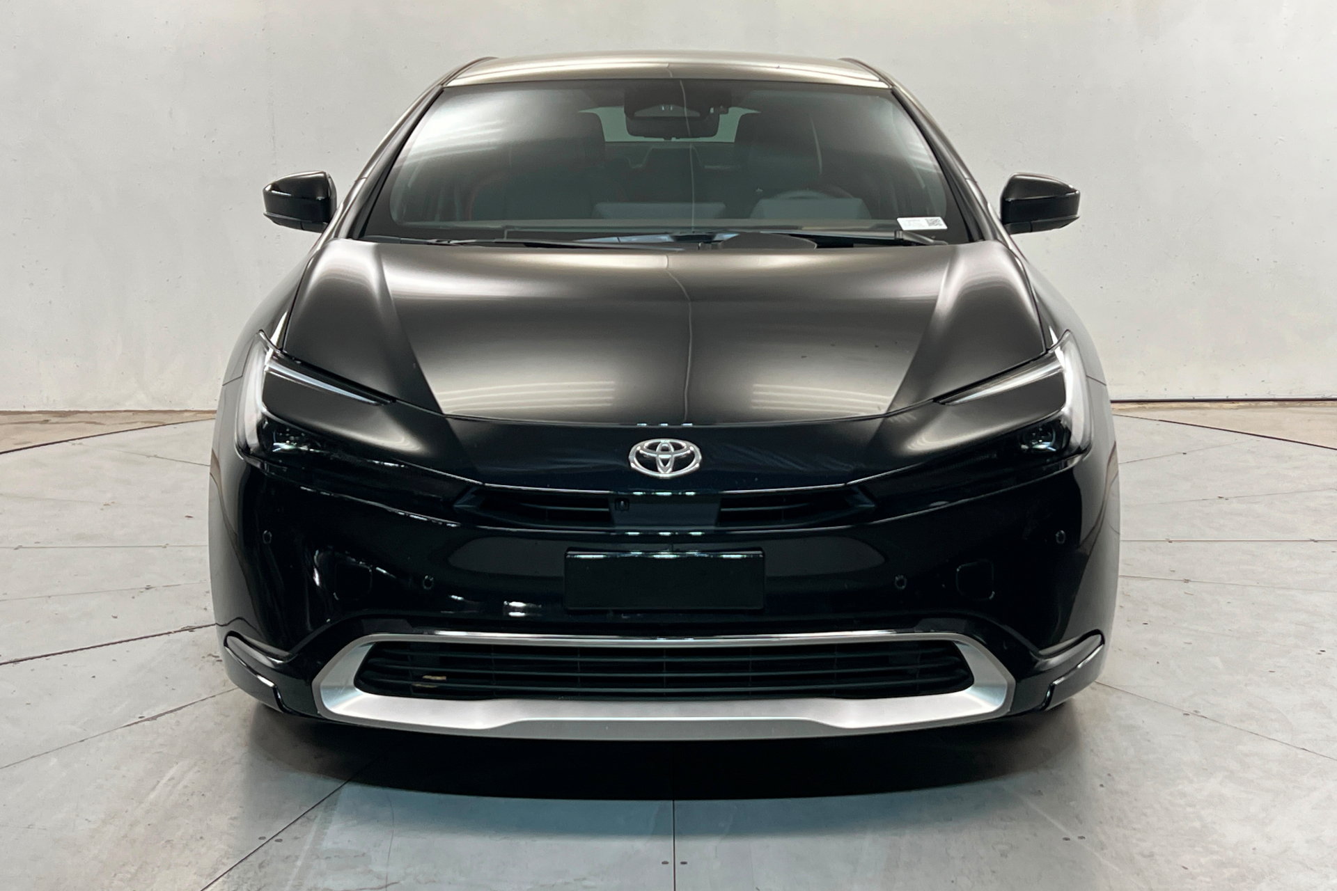 Used 2026 Toyota Prius Plug-In Hybrid w/ Limited Premium Package FWD image 9