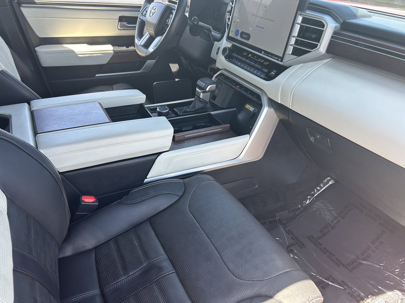 Used 2023 Toyota Sequoia Capstone AWD/4WD image 14