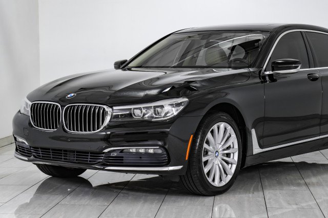 Used 2017 BMW 740i xDrive AWD SUNROOF LEATHER HEATED SEA image 55