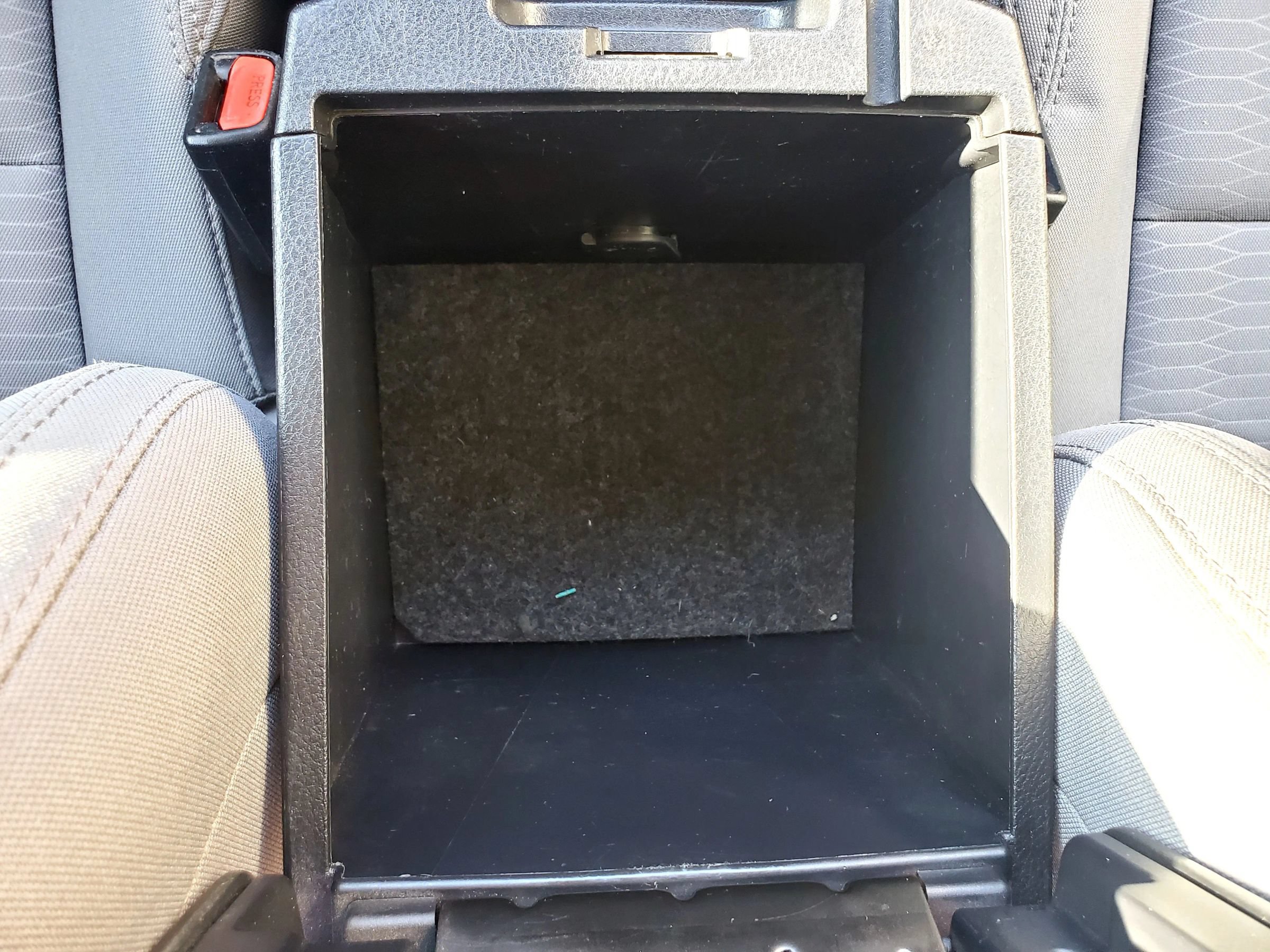 Used 2016 Toyota Tacoma SR RWD image 20