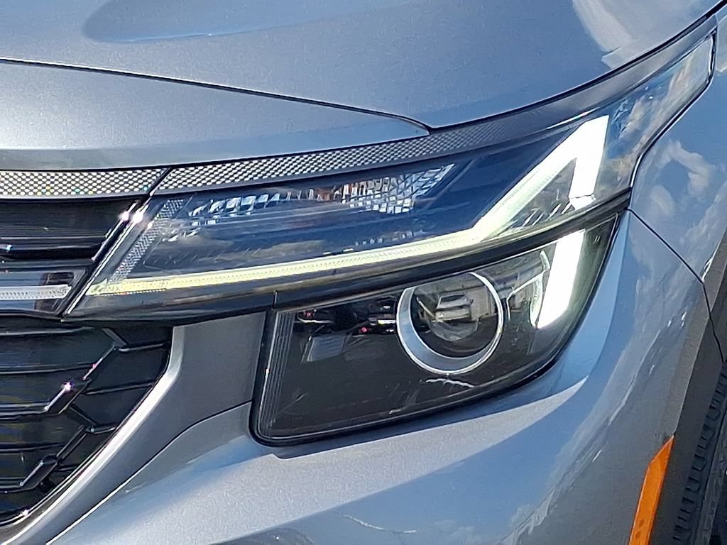 Certified 2024 Kia Seltos X-Line AWD/4WD image 9