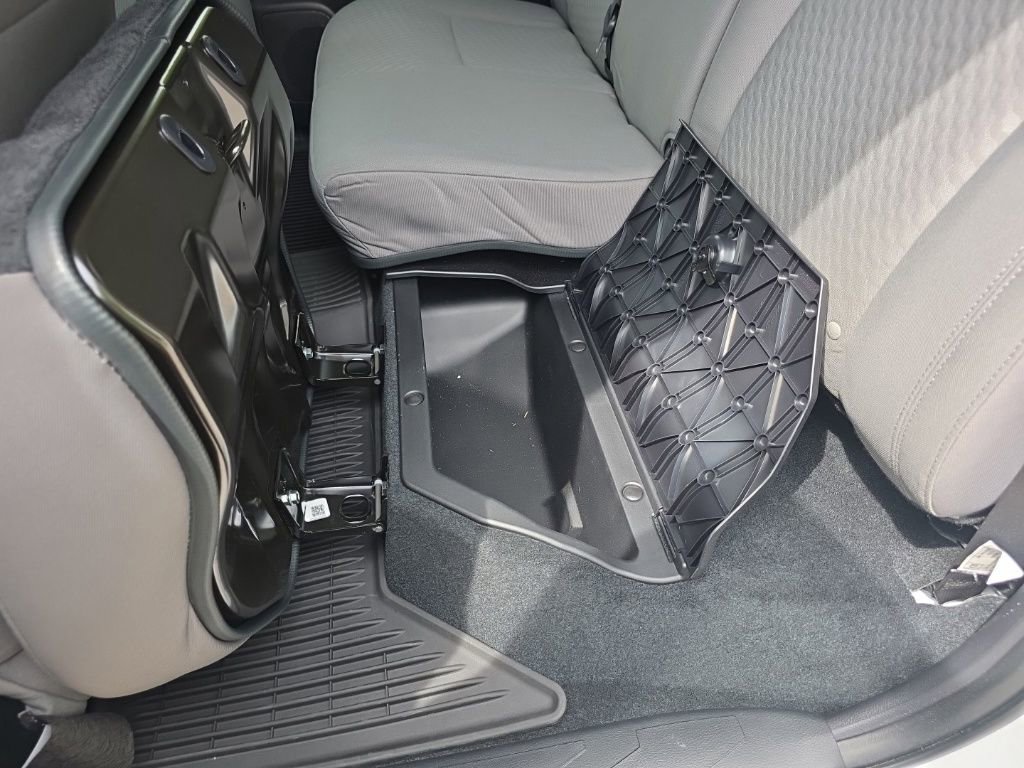 Used 2023 Toyota Tacoma SR5 w/ Technology Package image 34