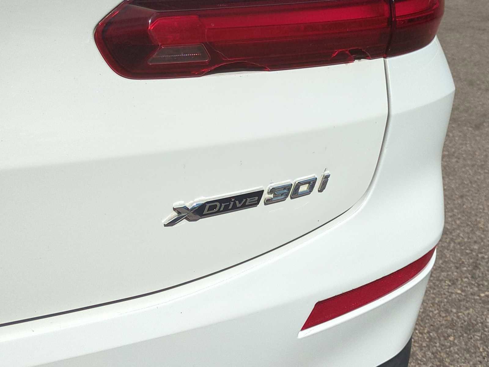Used 2023 BMW X4 xDrive30i w/ Premium Package image 37