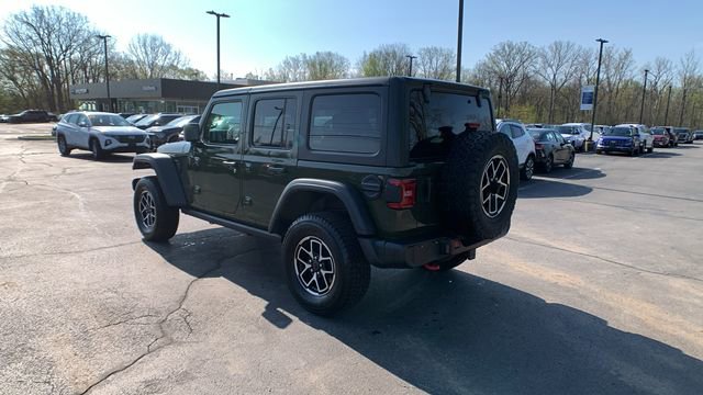 Used 2024 Jeep Wrangler Unlimited Rubicon AWD/4WD image 3
