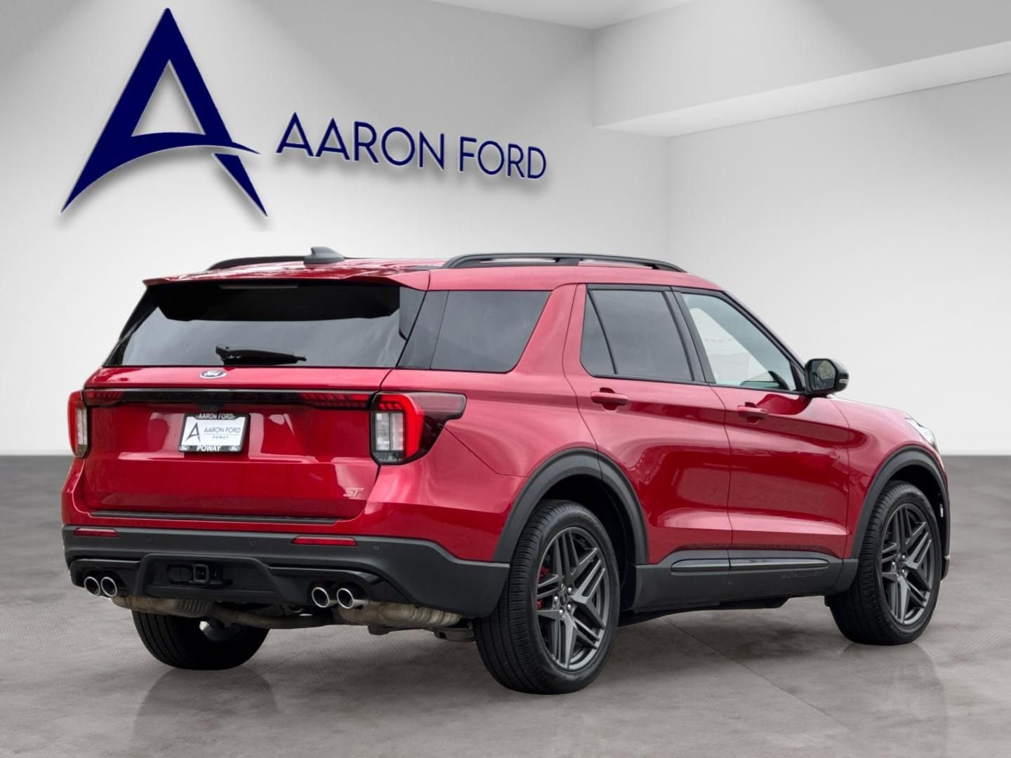 Used 2025 Ford Explorer ST w/ Sun And Sound Package AWD/4WD image 5