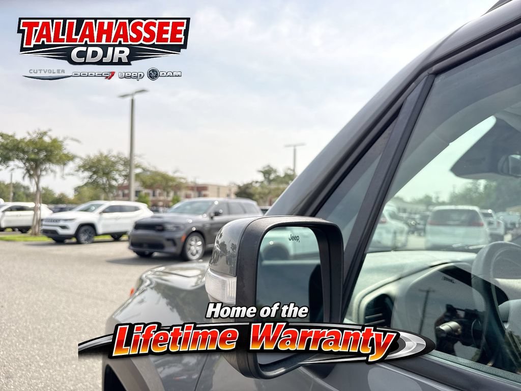 Used 2020 Jeep Renegade Altitude FWD image 12