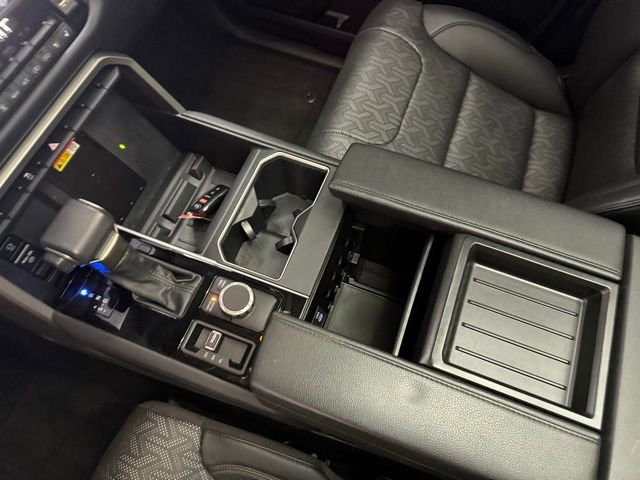 Used 2022 Toyota Tundra Limited image 29